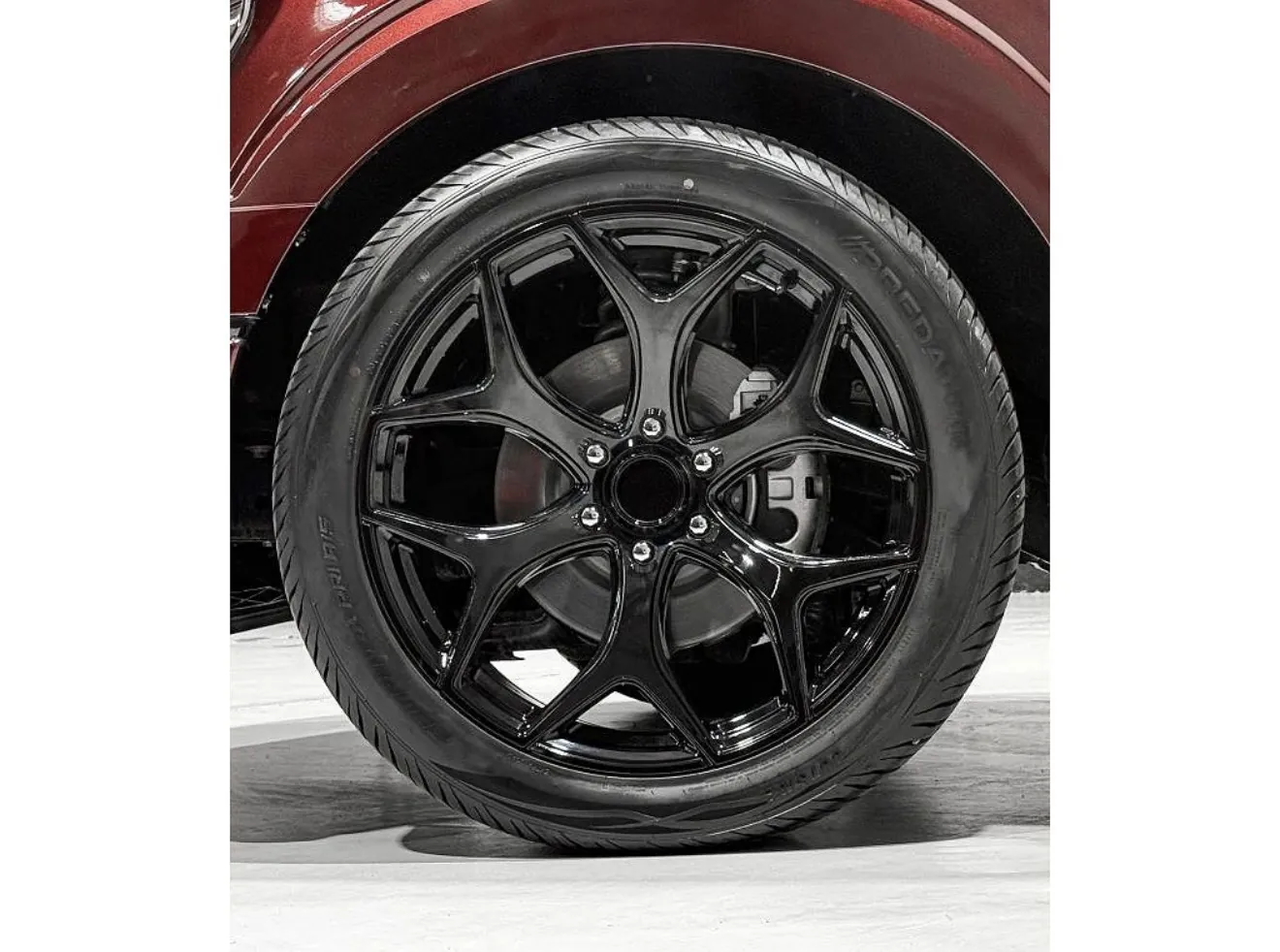 Gloss black wheel